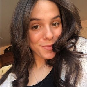 Meet your Posher, Leah